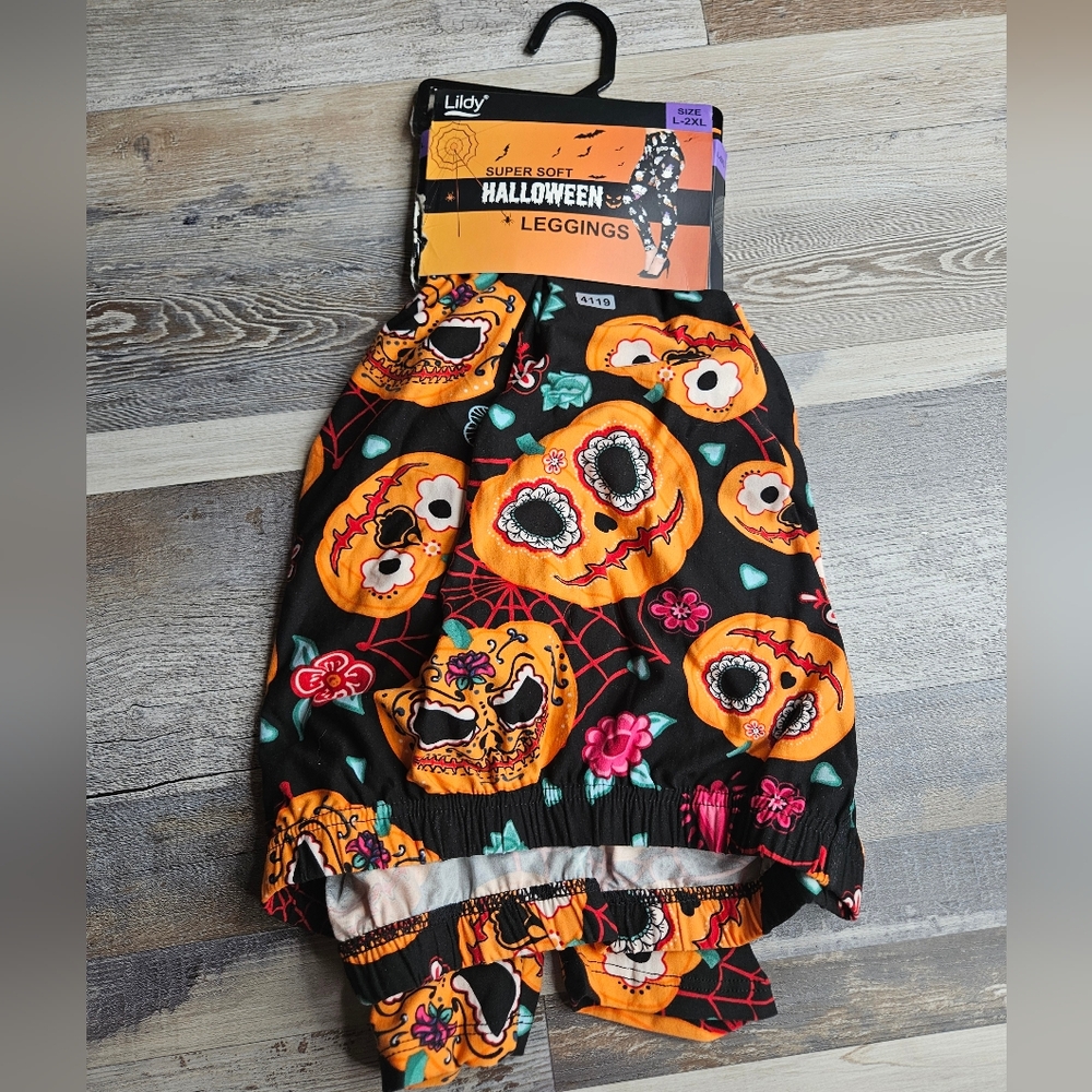 HALLOWEEN Super Soft Leggings Size L-2XL NEW Black With Pumpkins Webs